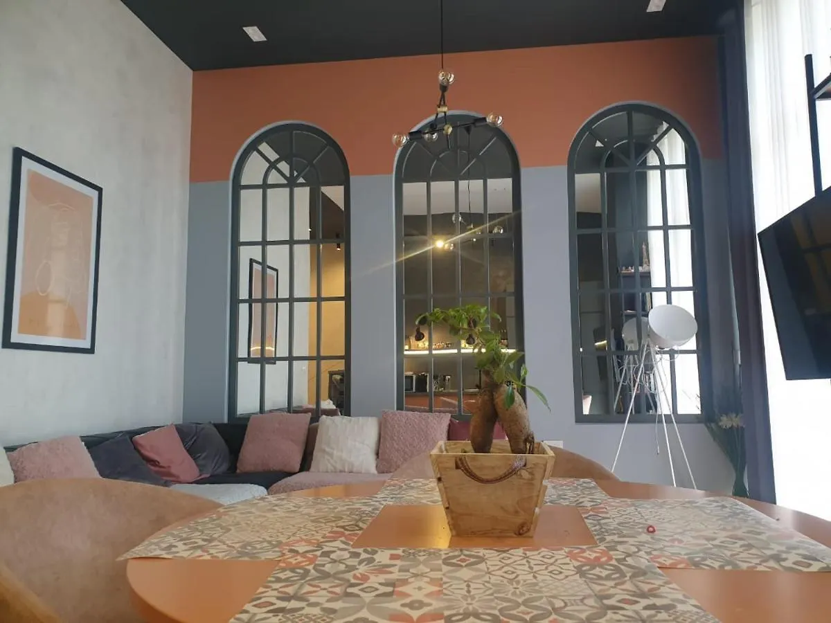 Stylish Two Bedroom House With Private Pool Tirana
