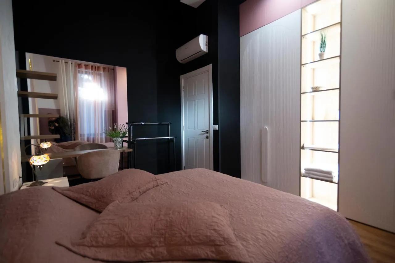 Stylish Two Bedroom House With Private Pool تيرانا فيلة