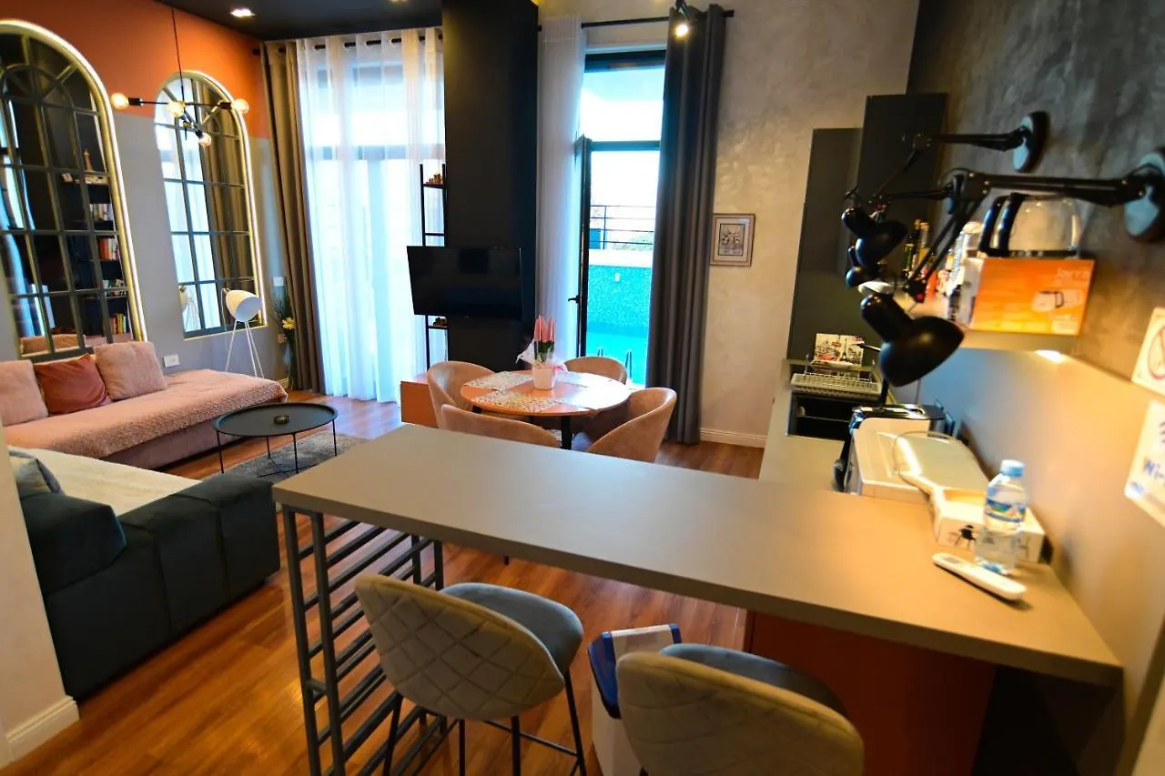 فيلة Stylish Two Bedroom House With Private Pool تيرانا ألبانيا