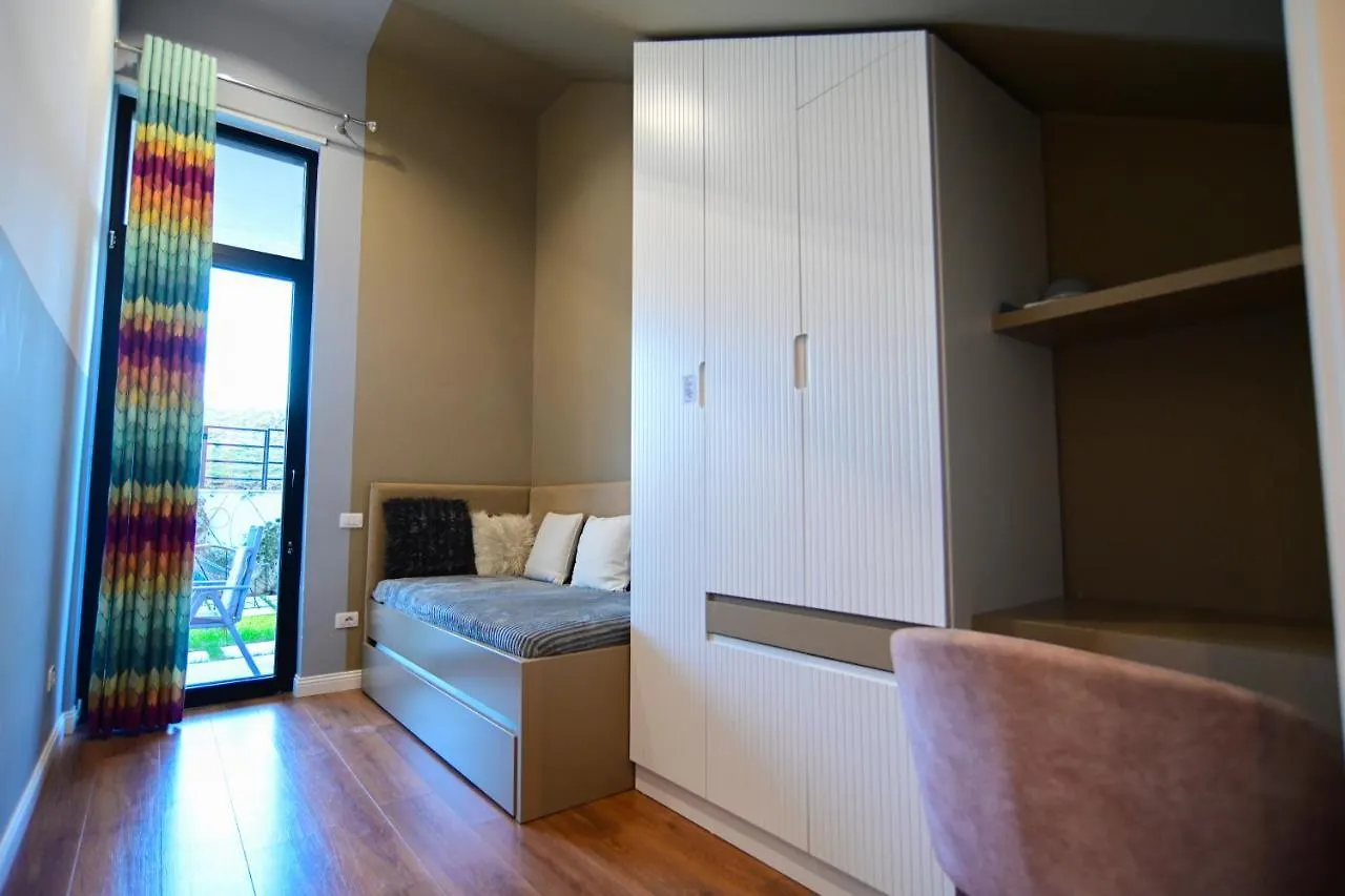 Stylish Two Bedroom House With Private Pool تيرانا 0*,