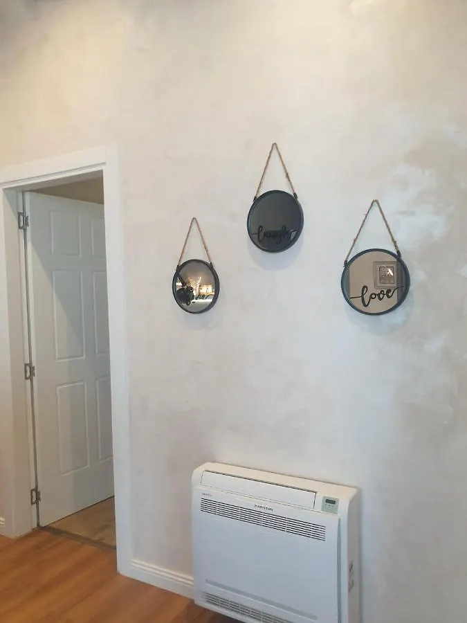 Stylish Two Bedroom House With Private Pool Tirana