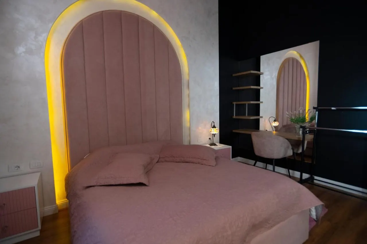 Stylish Two Bedroom House With Private Pool Tirana